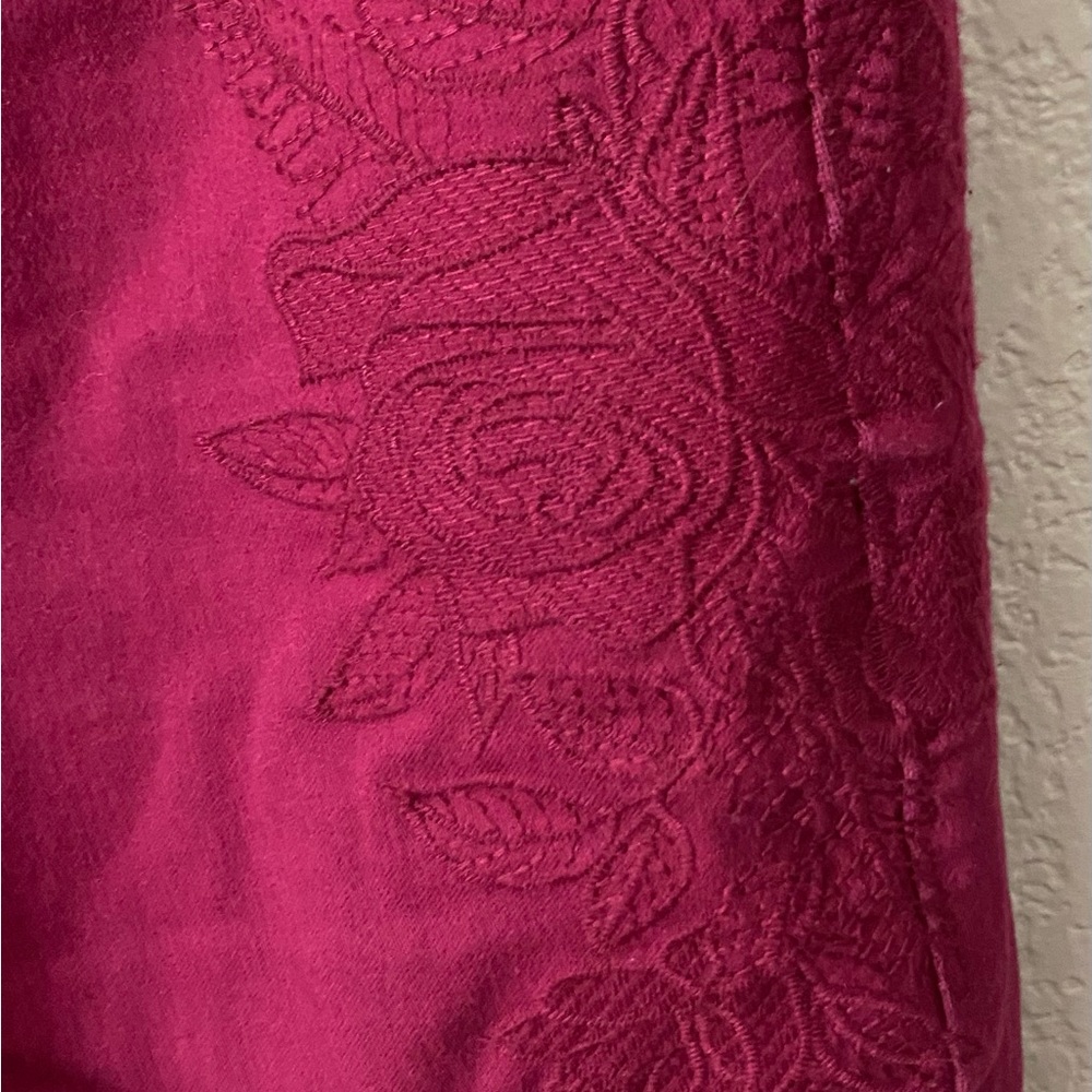 DG2 Slinky Jeans Raspberry with Raspberry Embroidery - Picture 5 of 6